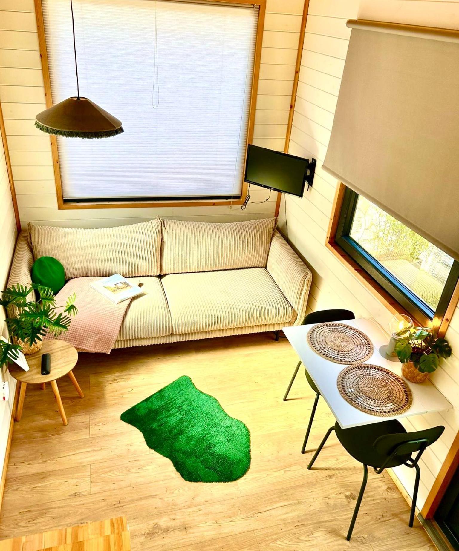 Tiny House With Garden And Jacuzzi Near Amsterdam Villa Vijfhuizen Bagian luar foto